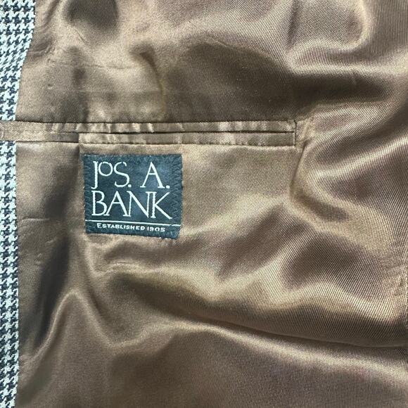 Jos. A Bank Neutral Houndstooth Print Silk and Wool Two Button Blazer Size 44R - Picture 6 of 11